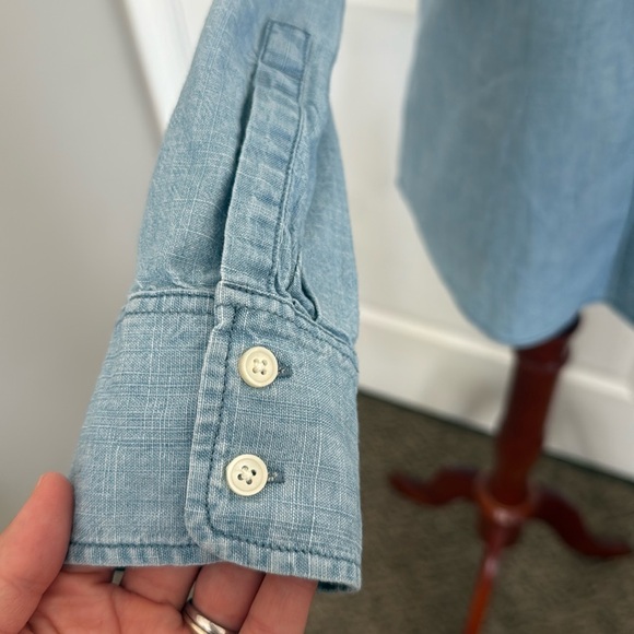 J.CREW Women’s Chambray Shirt (Size Small) - Picture 5 of 5